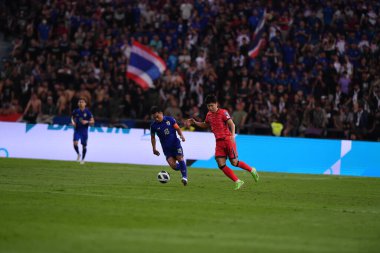 BANGKOK, THAILAND-26 MARCH, 2024: Chanathip Songkrasin # 18 Tayland Dünya Kupası sırasında Tayland ile Güney Kore arasındaki rajamangkala stadyumu, Tayland