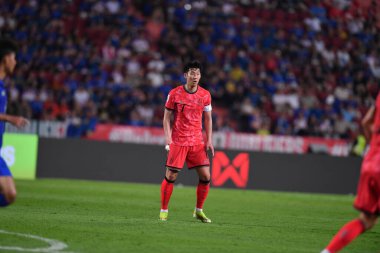 Bangkok, Tayland - 26 Mart 2024 - Tayland 'daki Rajamangkala Stadyumu' nda Tayland ile Güney Kore arasında oynanan Dünya Kupası sırasında Son Heung Min # 7 Güney Kore Oyuncusu.