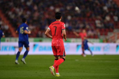 Bangkok, Tayland - 26 Mart 2024 - Tayland 'daki Rajamangkala Stadyumu' nda Tayland ile Güney Kore arasında oynanan Dünya Kupası sırasında Son Heung Min # 7 Güney Kore Oyuncusu.