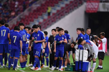 Bangkok - Tayland - 26 Mart 2024 - Tayland Dünya Kupası sırasındaki Tayland oyuncuları, Tayland 'daki Rajamangkala Stadyumu' nda Güney Kore ile karşılaştı.