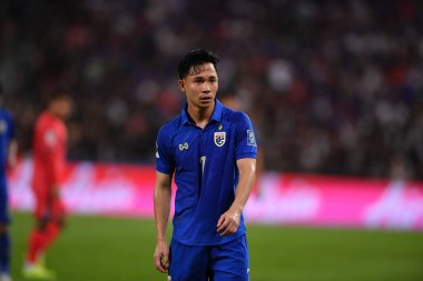 Bangkok, Tayland - 26 Mart 2024: Dünya Kupası sırasında Suphachok Sarachat # 7 Tayland Millî Futbol Takımı, Tayland 'daki Rajamangala Stadyumu' nda Güney Kore 'ye karşı mücadele etti.. 