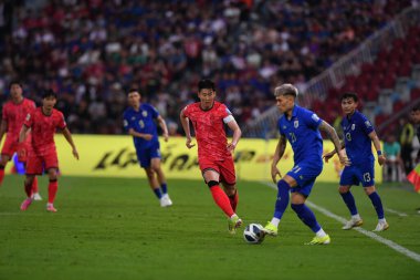 Bangkok, Tayland - 26 Mart 2024 - Tayland 'daki Rajamangkala Stadyumu' nda Tayland ile Güney Kore arasında oynanan Dünya Kupası sırasında Son Heung Min # 7 Güney Kore Oyuncusu.