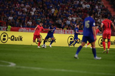 BANGKOK, THAILAND-26 MARCH, 2024: Chanathip Songkrasin # 18 Tayland Dünya Kupası sırasında Tayland ile Güney Kore arasındaki rajamangkala stadyumu, Tayland