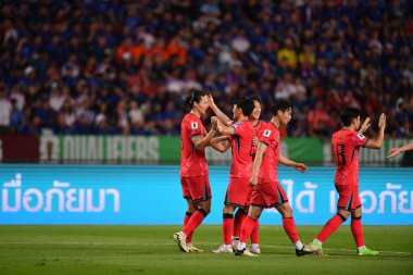 Bangkok - Tayland - 26 Mart 2024 - Dünya Kupası sırasında Güney Kore 'nin oyuncuları Tayland' daki Rajamangkala Stadyumu 'nda Güney Kore ile karşılaştı.