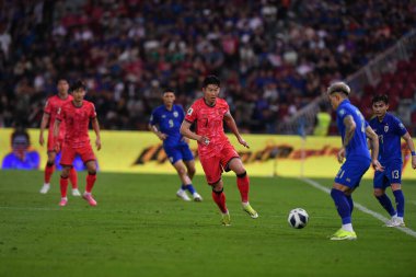 Bangkok, Tayland - 26 Mart 2024 - Tayland 'daki Rajamangkala Stadyumu' nda Tayland ile Güney Kore arasında oynanan Dünya Kupası sırasında Son Heung Min # 7 Güney Kore Oyuncusu.