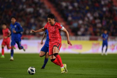 Bangkok, Tayland - 26 Mart 2024 - Tayland 'daki Rajamangkala Stadyumu' nda Tayland ile Güney Kore arasında oynanan Dünya Kupası sırasında Son Heung Min # 7 Güney Kore Oyuncusu.