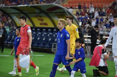 BANGKOK, THAILAND-26 MARCH, 2024: Tayland ile Tayland arasındaki Dünya Kupası sırasında Tayland ile Tayland Stadyumu arasında oynanan 3 numaralı Bunmathan Tiyatrosu