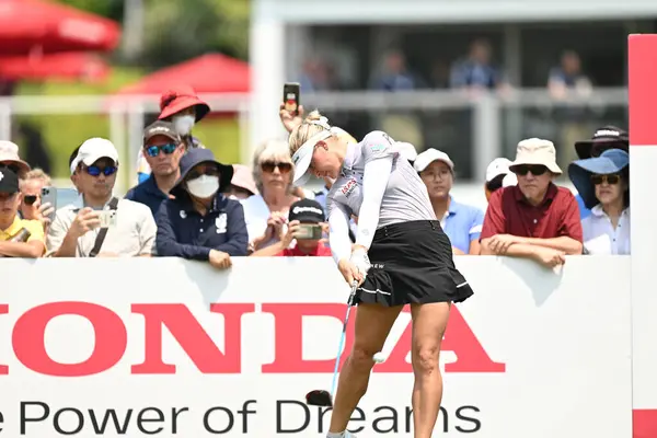 Chonburi, Tayland - 26 Şubat 2023: LPGA Tayland Savaşı sırasında İngiltere 'den Charley Hull Siam Country Club Pattaya, Tayland