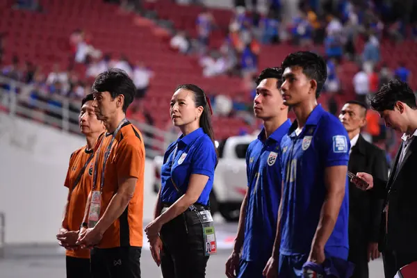 BANGKOK, THAILAND-26 MARCH, 2024: Dünya Kupası sırasında Tayland ile Tayland arasında Tayland rajamangkala Stadyumu 'nda oynanan Dünya Kupası' nda Nuenpan Lamsam Başkanı