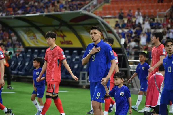 BANGKOK, THAILAND-26 MARCH, 2024: Suphachai Jaided # 9 numaralı Tayland Kupası sırasında Tayland ile Güney Kore arasındaki rajamangkala stadyumu, Tayland