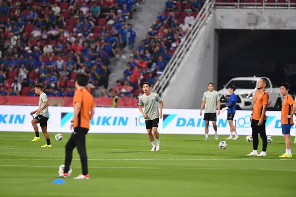 Bangkok - Tayland - 26 Mart 2024 - Tayland Dünya Kupası sırasındaki Tayland oyuncuları, Tayland 'daki Rajamangkala Stadyumu' nda Güney Kore ile karşılaştı.