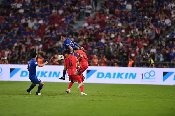 Bangkok, Tayland - 26 Mart 2024: Dünya Kupası sırasında Tayland ile Tayland arasında Tayland 'daki rajamangkala Stadyumu' nda oynanan 12 numaralı SAA Mickelson