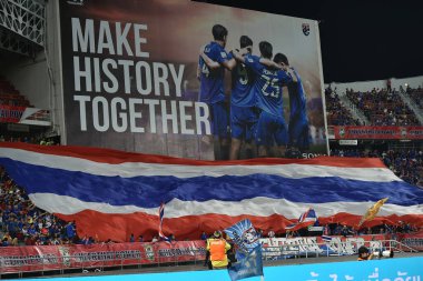 BANGKOK, THAILAND-26 MARCH, 2024: Dünya Kupası sırasında Tayland ile Güney Kore arasında Tayland 'daki rajamangkala Stadyumu' nda oynanan karşılaşmada Büyük Bayrak