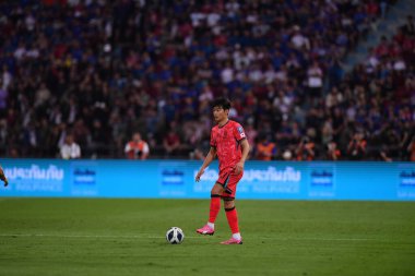 Bangkok, Tayland - 26 Mart 2024 - Dünya Kupası sırasında Güney Kore 'nin 3 numaralı Kim jin-su oyuncusu Rajamangkala Stadyumu' nda Güney Kore 'ye karşı mücadele etti.