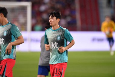 Bangkok, Tayland - 26 Mart 2024: Tayland 'daki Rajamangala Stadyumu' nda Tayland ile Güney Kore arasında oynanan Dünya Kupası sırasında Güney Kore 'nin 15 numaralı oyuncusu Kim Moonhwan.