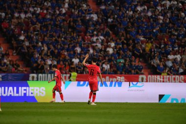 BANGKOK, THAILAND-26 MARCH, 2024: Hwang Inbeom # 6 Güney Kore Futbolcusu Tayland ile Güney Kore arasında Tayland rajamangkala Stadyumu, Tayland
