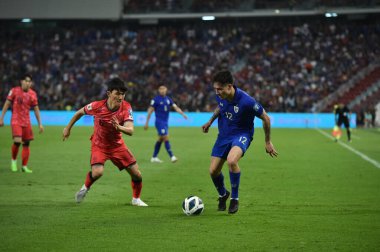 Bangkok, Tayland - 26 Mart 2024: Dünya Kupası sırasında Tayland ile Tayland arasında Tayland 'daki rajamangkala Stadyumu' nda oynanan 12 numaralı SAA Mickelson