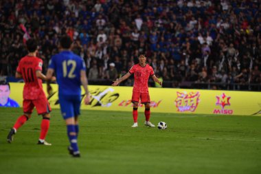 BANGKOK, THAILAND-26 MARCH, 2024: Kim Young-Gwon # 19 Güney Kore Futbolcusu Dünya Kupası sırasında Tayland ile Güney Kore arasındaki rajamangkala Stadyumu, Tayland