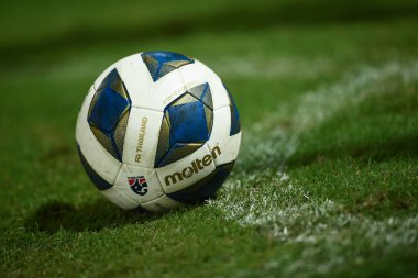 PATUMTHANI, THAILAND -11 Aralık 2022: Tayland ile Tayland 'daki Tayland Stadyumu' nda Myanmar arasında oynanan dostluk maçı sırasında