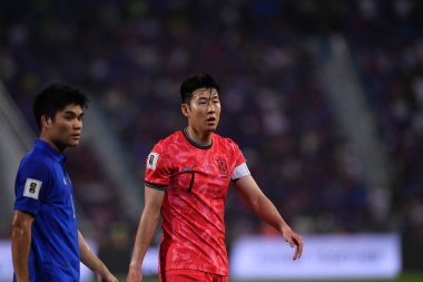 Bangkok, Tayland - 26 Mart 2024 - Tayland 'daki Rajamangkala Stadyumu' nda Tayland ile Güney Kore arasında oynanan Dünya Kupası sırasında Son Heung Min # 7 Güney Kore Oyuncusu.