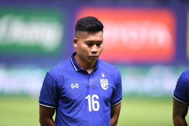 Pathumthani - Tayland, 31 Mayıs 2022: Phitiwat Sookjitthammakul # 16 Tayland ile Bahreyn arasında Bg Stadyumu 'nda oynanan dostluk maçı sırasında