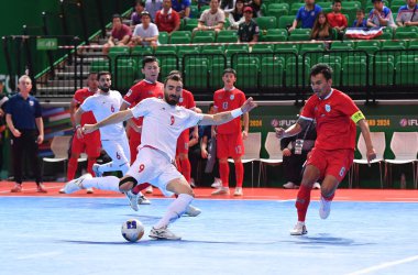 Bangkok, Tayland - 28 Nisan 2024: Saeid Ahmad Abbasi # 9 İran Oyuncusu İran ile Tayland arasında Bangkok Arena 'da oynanan 2024 Asya Kupası sırasında