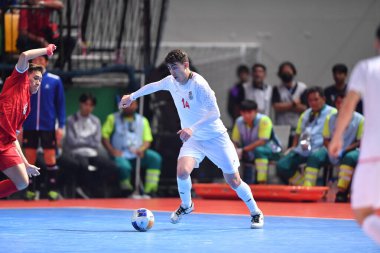 Bangkok, Tayland - 28 Nisan 2024: Behrooz Azimihematabadi # 14 İran Oyuncusu 2024 Asya Kupası sırasında Tayland 'ın Bangkok Arena kentinde