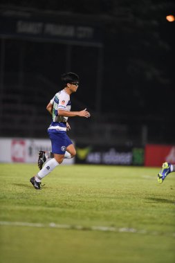 Bangplee-Samutprakan-10NOV2021: Samutprakan şehri ile Tayland 'daki samutprakan Stadyumu' nda birleşen Muangthong maçında Samutprakan şehrinin 41 numaralı samutprakan oyuncusu