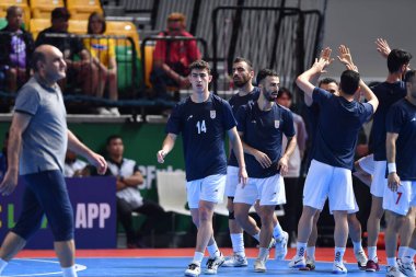 Bangkok, Tayland - 28 Nisan 2024: Behrooz Azimihematabadi # 14 İran Oyuncusu 2024 Asya Kupası sırasında Tayland 'ın Bangkok Arena kentinde