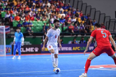 Bangkok, Tayland - 28 Nisan 2024: İran ile Bangkok Arena arasında oynanan 2024 Asya Kupası sırasında Müslüman Oladghobad # 8 İran Oyuncusu