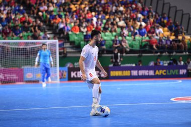 Bangkok, Tayland - 28 Nisan 2024: İran ile Bangkok Arena arasında oynanan 2024 Asya Kupası sırasında Müslüman Oladghobad # 8 İran Oyuncusu