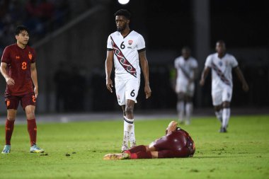 Chiangmai - Tayland, 25 Eylül 2022: Anthony Herbert # 6 Trinidad Oyuncusu ve Tubaco, Tayland ile Malezya arasında 700 yıllık stadyum, Tayland
