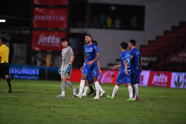 Chonburi FC 'nin 12SEP2021' deki Non-thaburi-Thathailand-12SEP2021 oyuncuları 2021 yılındaki muangthong maçında Thunderdome Stadyumu, Tayland 'daki Chonburi Fc' e karşı savaşıyor.