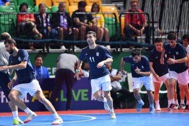 Bangkok, Tayland - 28 Nisan 2024: Mahdi Karimi # 11 İran Oyuncusu 2024 Asya Kupası sırasında Tayland 'ın Bangkok Arena kentinde oynanan maçta