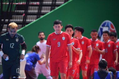 Bangkok, Tayland - 28 Nisan 2024: Suphawut Thueanklang # 9 Tayland Oyuncusu 2024 Asya Kupası sırasında Tayland 'ın Bangkok Arena kentinde oynanan maçta