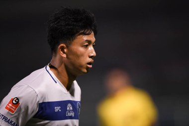 Bangplee-Samutprakan-10NOV2021: Samutprakan şehri ile Tayland 'daki samutprakan Stadyumu' nda birleşen Muangthong maçında Samutprakan şehrinin 49 numaralı samutprakan oyuncusu