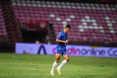 Thathaburi-Tayland-12SEP2021-SETTAWUT # 27 WONGSAI 2021 yılındaki muangthong maçında Thunderdome Stadyumu, Tayland 'daki Chonburi Fc' e karşı.