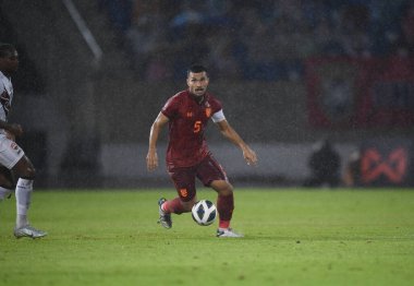 Chiangmai - Tayland, 25 Eylül 2022: Kritsada Kaman # 5 Tayland Kupası 'nda Tayland' ın 700 yıllık stadyumu, Tayland