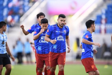Chiangmai - Tayland, 25 Eylül 2022: Kritsada Kaman # 5 Tayland Kupası 'nda Tayland' ın 700 yıllık stadyumu, Tayland
