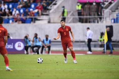 Chiangmai - Tayland, 25 Eylül 2022: Kritsada Kaman # 5 Tayland Kupası 'nda Tayland' ın 700 yıllık stadyumu, Tayland