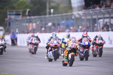 Buriram, Tayland - 2 Ekim 2022: Motogp thailand 2022 sırasındaki tüm sınıf binicileri Chang Uluslararası Pisti, Buriram