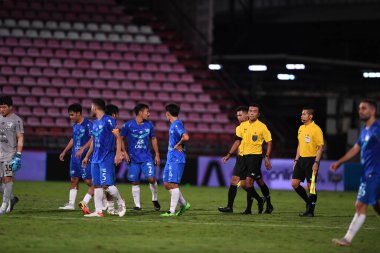 Chonburi FC 'nin 12SEP2021' deki Non-thaburi-Thathailand-12SEP2021 oyuncuları 2021 yılındaki muangthong maçında Thunderdome Stadyumu, Tayland 'daki Chonburi Fc' e karşı savaşıyor.