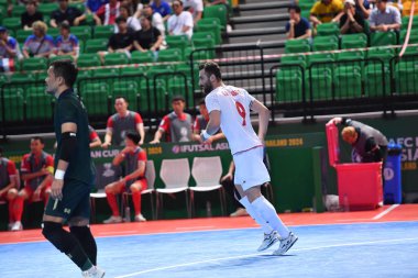Bangkok, Tayland - 28 Nisan 2024: Saeid Ahmad Abbasi # 9 İran Oyuncusu İran ile Tayland arasında Bangkok Arena 'da oynanan 2024 Asya Kupası sırasında