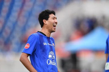 Chiangmai - Tayland, 25 Eylül 2022: Weerathep Pomphan # 12 Tayland Kupası sırasında Tayland ile Malezya arasında 700 yıllık stadyum, Tayland