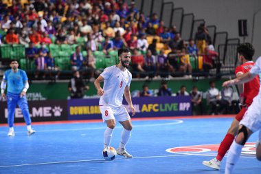 Bangkok, Tayland - 28 Nisan 2024: İran ile Bangkok Arena arasında oynanan 2024 Asya Kupası sırasında Müslüman Oladghobad # 8 İran Oyuncusu