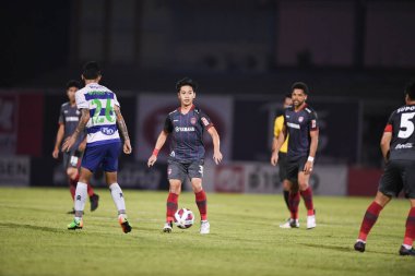 Bangplee-Samutprakan-10NOV2021: Picha auttra # 37 Muangthong oyuncusu 2021 yılında Samutprakan şehri ile Tayland 'daki samutprakan Stadyumu' nda birleşen Muangthong arasında