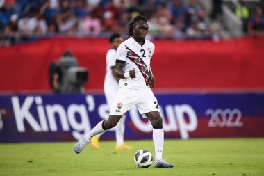 Chiangmai - Tayland, 25 Eylül 2022: Aubrey David # 2 Trinidad oyuncusu ve Tubaco, Tayland ile Malezya arasında oynanan 700 yıllık stadyum, Tayland
