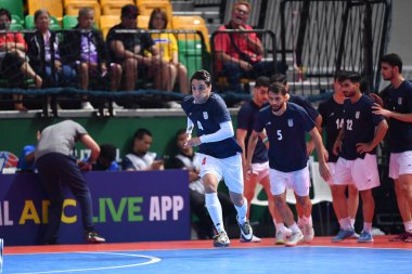 Bangkok, Tayland - 28 Nisan 2024: Alireza Rafael Pour # 4 İran Kupası 2024 'te Tayland' ın Bangkok Arena kentinde oynanan maçta