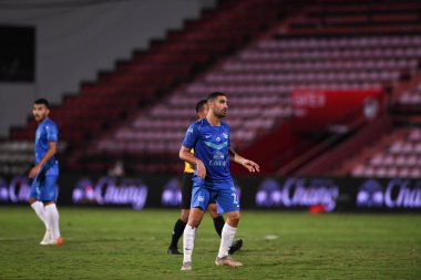 thaburi-thailand-12SEP2021-GIDI CHI KANUK # 26 Muangthong ile Chonburi Fc arasında Thaildome Stadyumu, Tayland