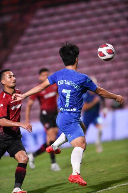 Nonthaburi-thailand-12SEP2021-YOO # 7 BYUNGSOO # 2021 Muangthong ile Chonburi Fc arasında Thailand, Tayland 'daki stadyumda savaşıyor.